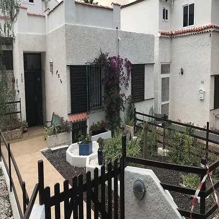 Due Mele Panzió Costa Del Silencio